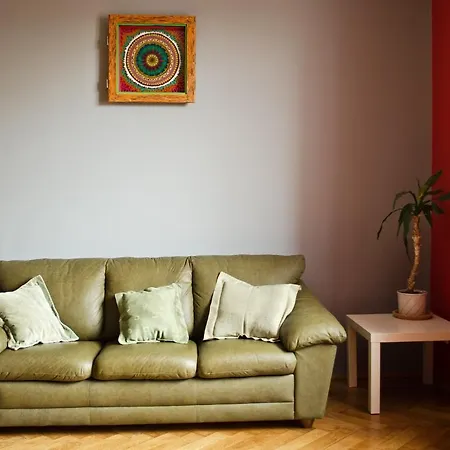 Tramp Aparthostel Хостел