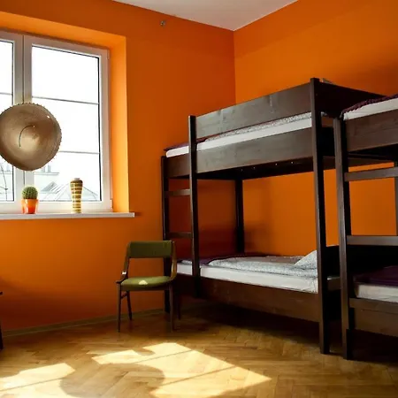 Tramp Aparthostel Хостел