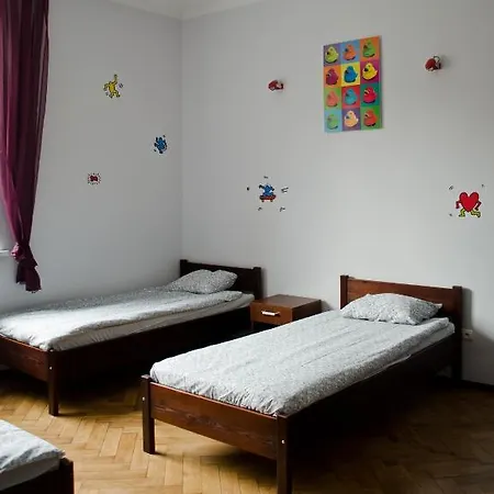 Tramp Aparthostel Хостел