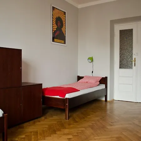 Tramp Aparthostel * Krasków