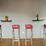 Tramp Aparthostel Hostel *