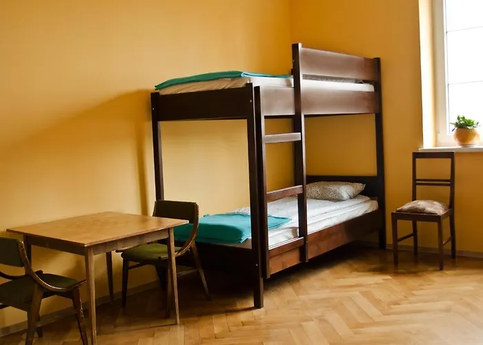 Tramp Aparthostel Hostel *